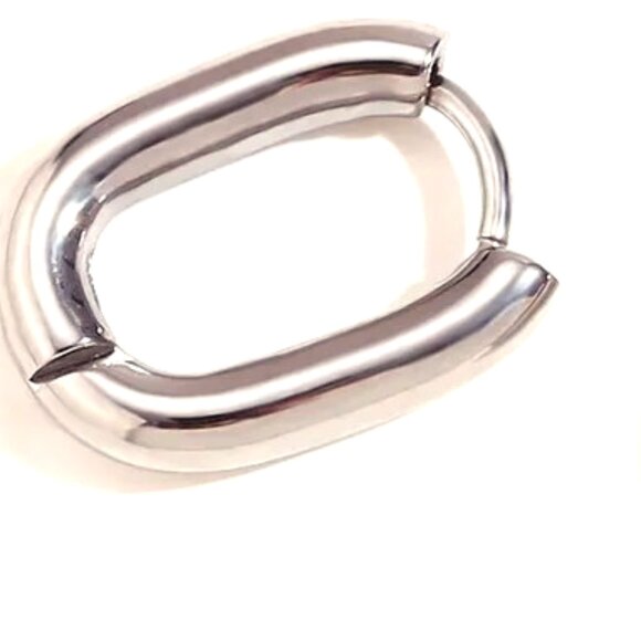18K WHITE GOLD DIPPED OBLONG HUGGIE HOOP EARRING MODERN SIMPLE GLAMOUR - Picture 1 of 1